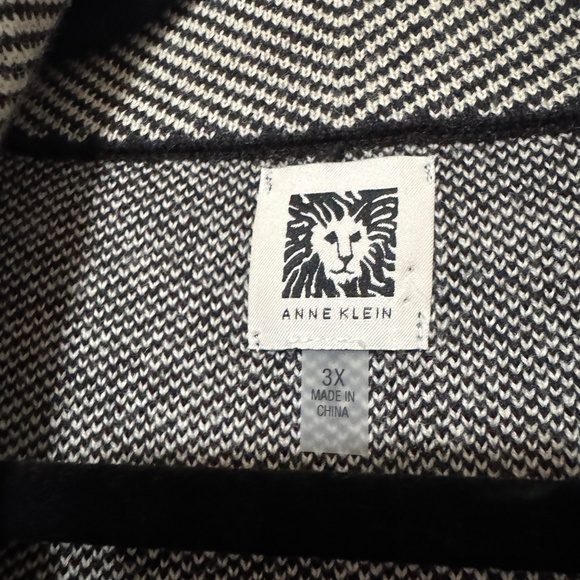 Anne Klein Sweater Blazer - Picture 2 of 2